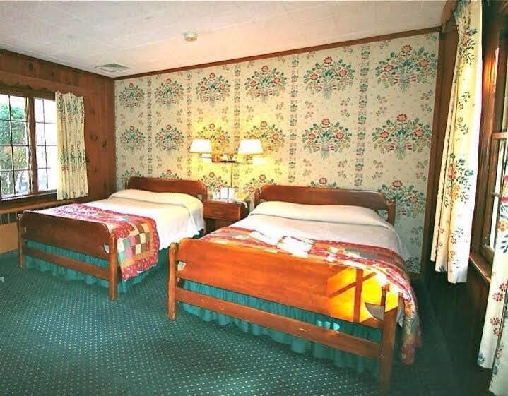 1896 House Country Inn - Barnside Inn Williamstown Bagian luar foto